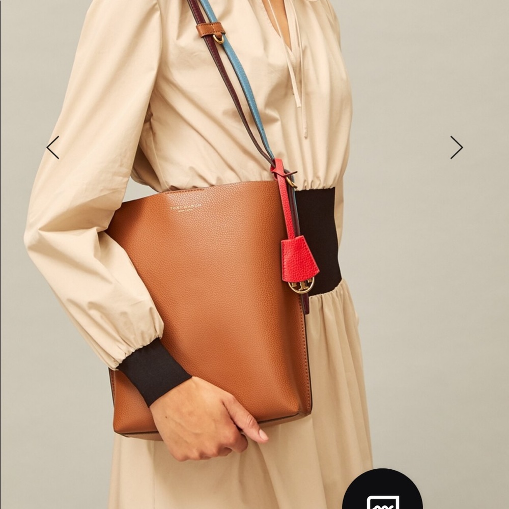 Tory Burch Perry bucket bag tan - like new